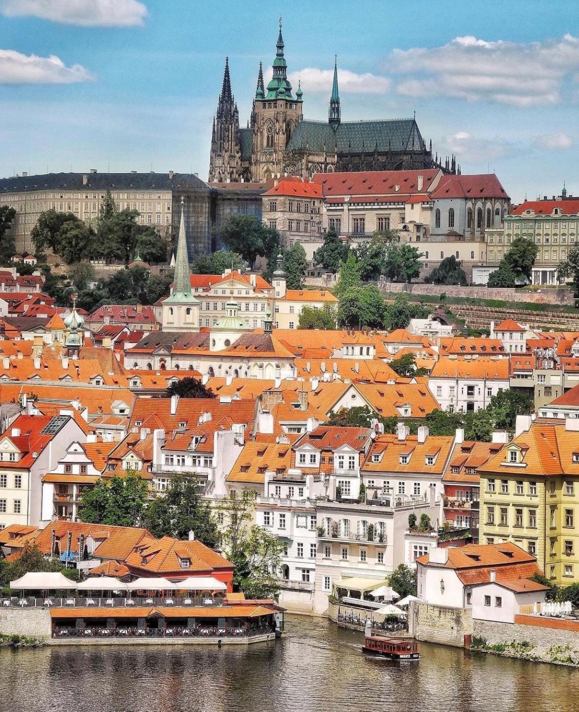 Mezonetovy Apartman V Centru Prag Exterior foto