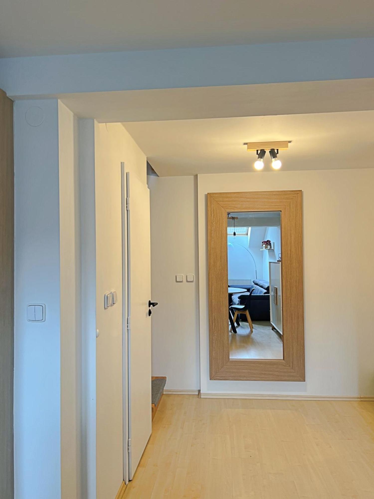 Mezonetovy Apartman V Centru Prag Exterior foto